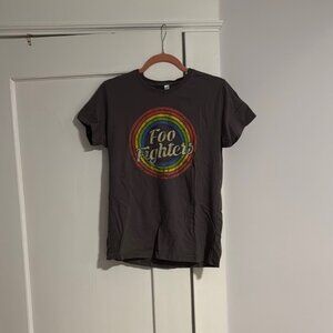 Foo Fighters Women's Fitted Retro Style T-Shirt - Dark Gray.